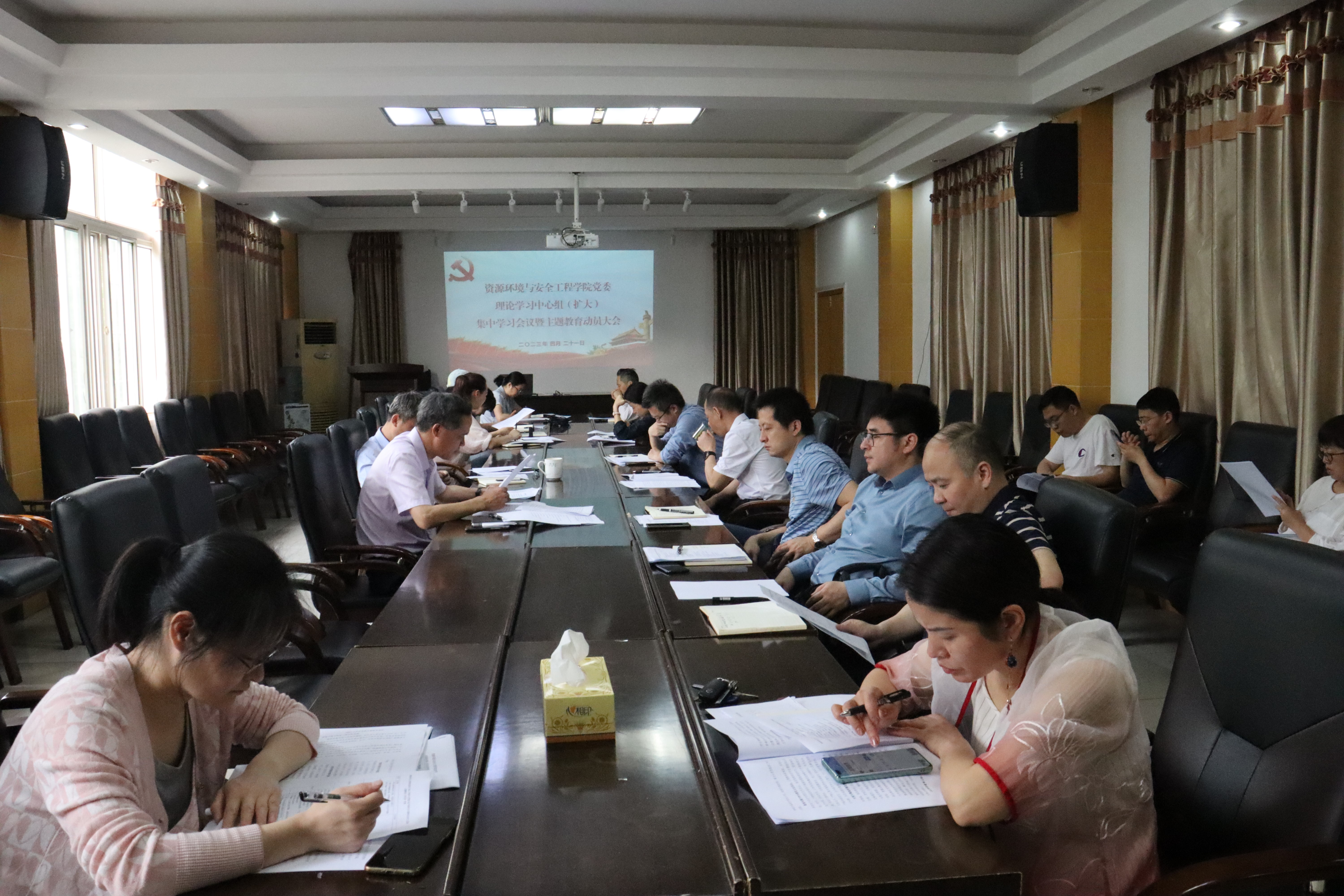 2581e762a6c445769af5dc0b317a5e60.jpg 2581e762a6c445769af5dc0b317a5e60.jpg