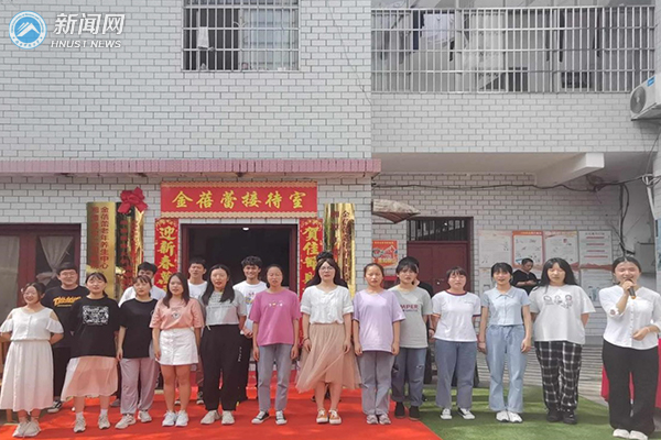 b840a1f0653b4cac8923200496233e12.jpg 15.jpg