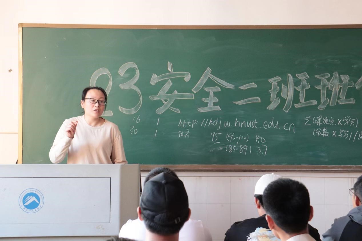 370ea2b01b064b539e514aa3c33e9a7c.jpg 11.jpg