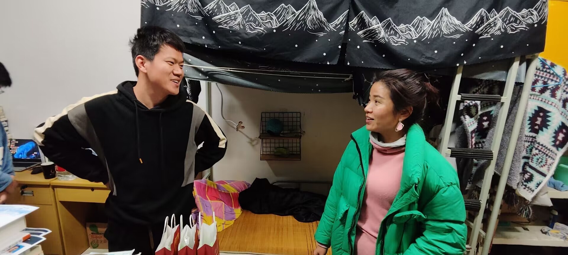 66f44b6622a041d1a80f3452ed10a463.jpg 222.jpg