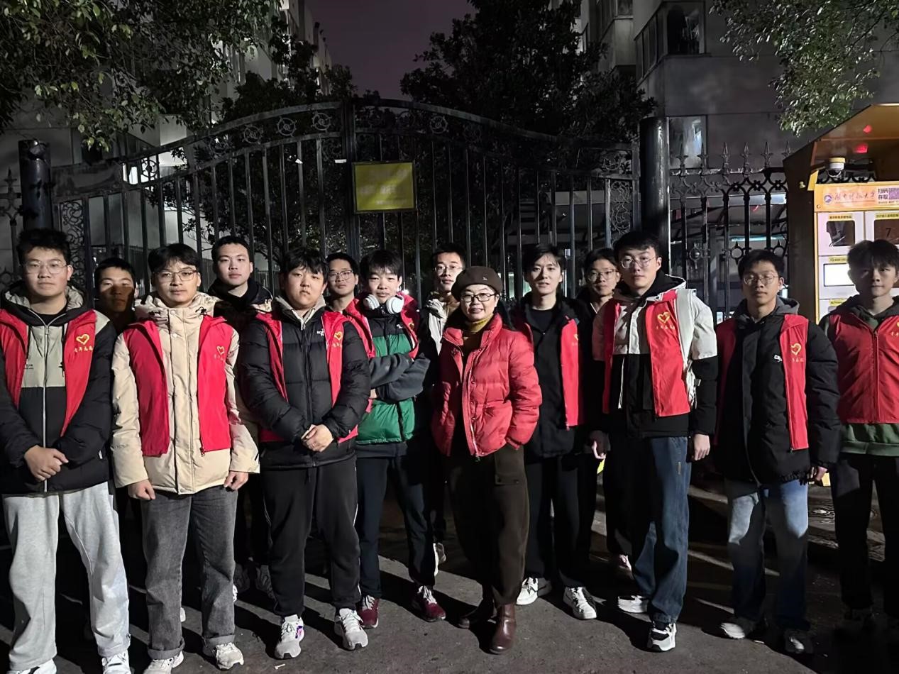 91cdf2c5202f4125b014a3e2e75b4724.jpg 333.jpg