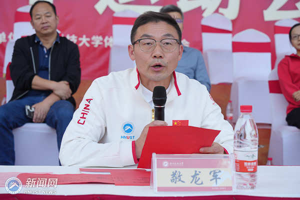 9f77677eb3ae4aa886180266486ea5e6.jpg 郑瀚-3.jpg