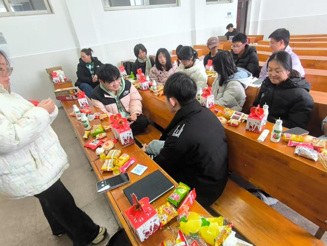 61708b96182b4edeae96caa50b2da14c.jpg 61708b96182b4edeae96caa50b2da14c.jpg